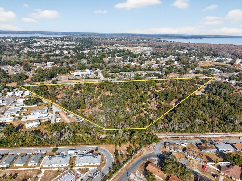SR19 & Summerall Ave, Tavares, FL à vendre - Aérien – Image 3 sur 8