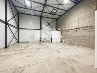 Plus de détails pour Local d'activités à louer