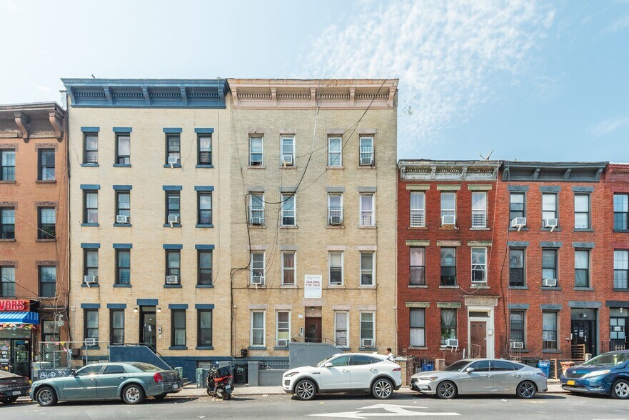 190 Rockaway Ave, Brooklyn, NY à vendre - Photo de l’immeuble – Image 2 sur 12