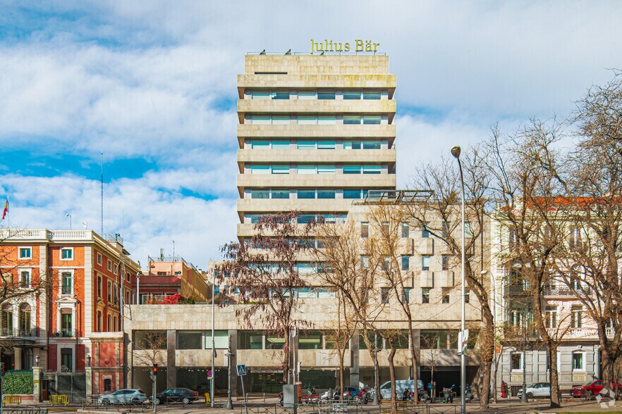 Paseo Castellana, 7, Madrid, Madrid à louer - Photo de l’immeuble – Image 2 sur 3