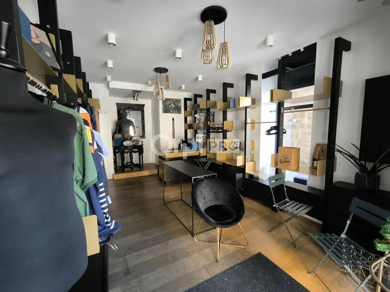 Local commercial dans Brive-la-Gaillarde à louer - Photo de l’immeuble – Image 3 sur 3