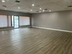 14100 Walsingham Rd, Largo, FL à louer Photo intérieure– Image 1 sur 5