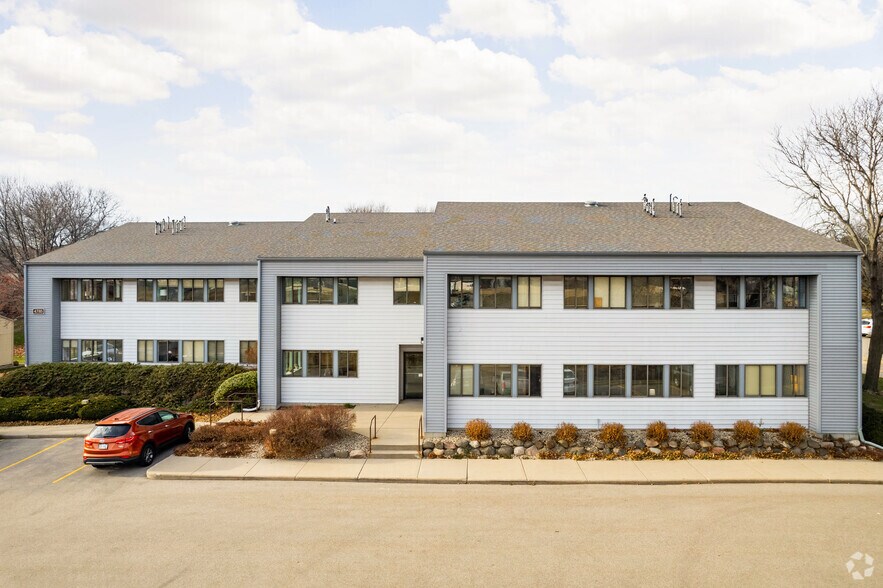 4781 Hayes Rd, Madison, WI à louer - Photo de l’immeuble – Image 2 sur 5