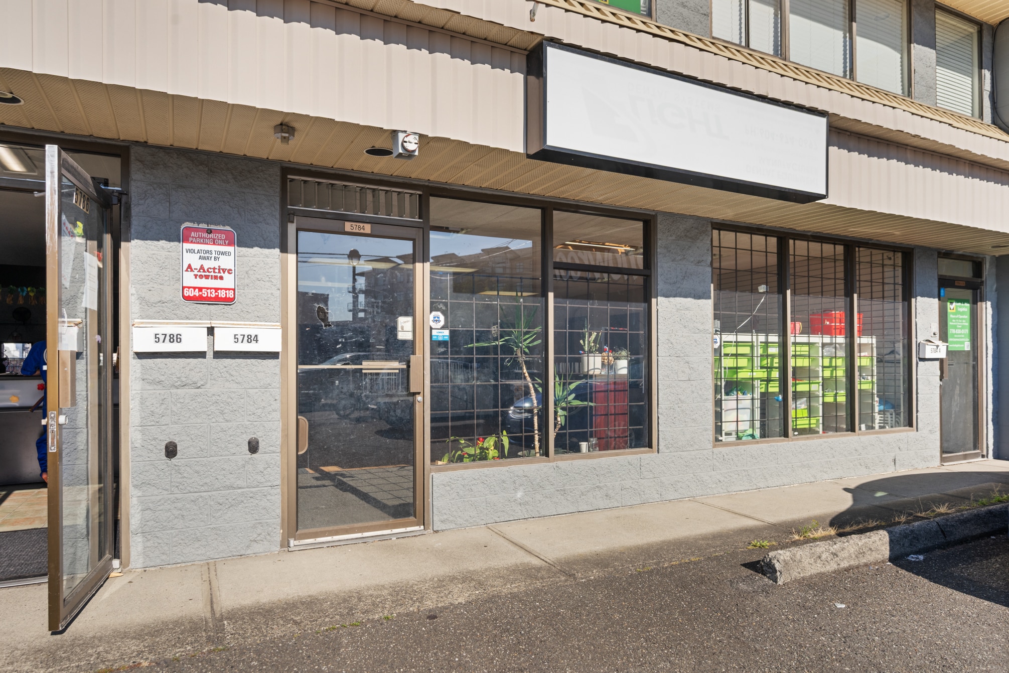 5784 203 St, Langley, BC à louer Photo de l’immeuble– Image 1 sur 22