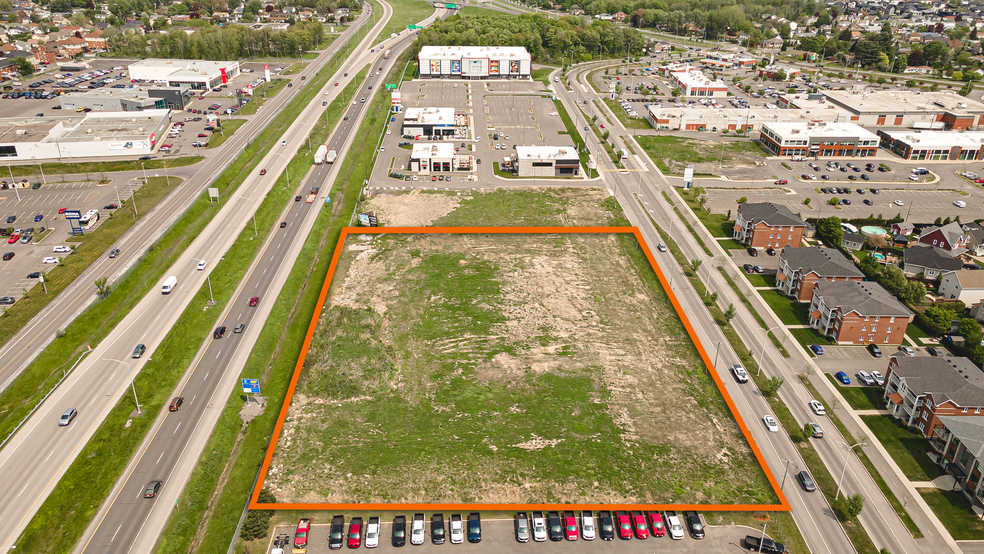 Rue Douglas, Saint-jean-sur-richelieu, QC à vendre - Photo de l’immeuble – Image 2 sur 3