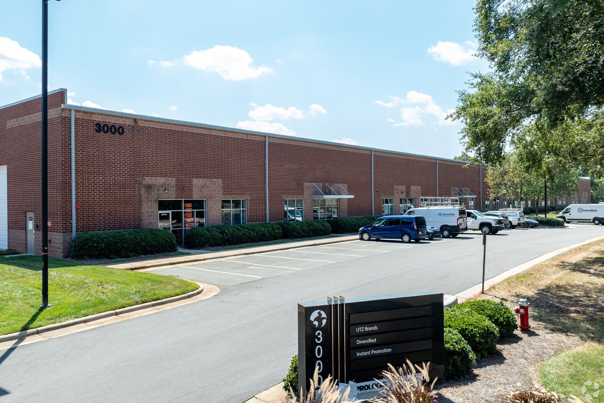 3000 Perimeter Park Dr W, Morrisville, NC à louer Photo de l’immeuble– Image 1 sur 12