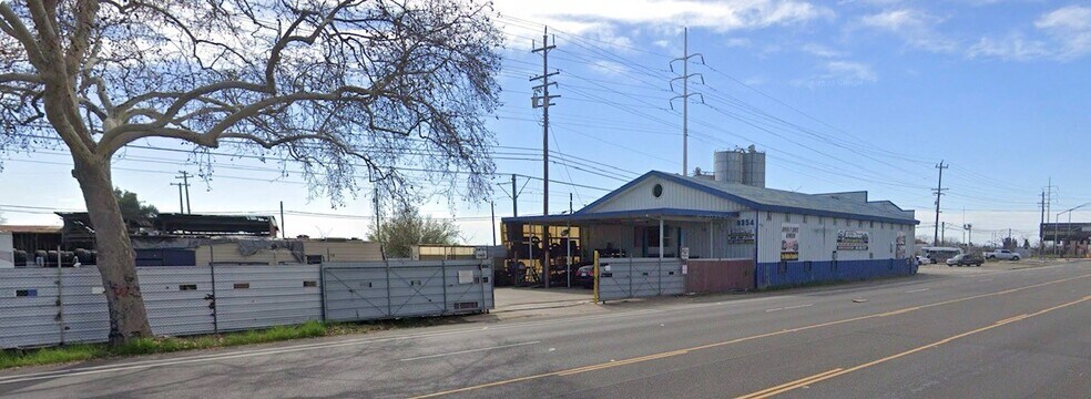 8354 Folsom Blvd, Sacramento, CA à vendre - Photo de l’immeuble – Image 2 sur 4