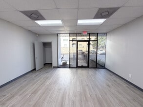 8666 Huebner Rd, San Antonio, TX à louer Photo intérieure– Image 2 sur 9