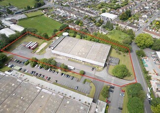 Plus de détails pour First Ave, Radstock - Industriel/Logistique à louer