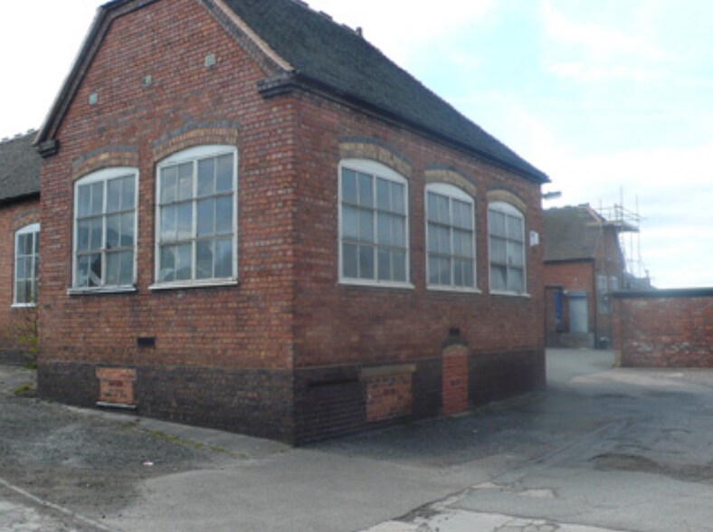 Crabbe St, Stourbridge à louer - Photo de l’immeuble – Image 3 sur 5