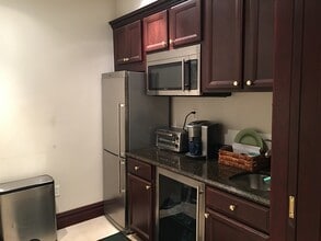 137 Fifth Ave, New York, NY à louer Photo intérieure– Image 1 sur 9