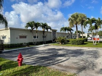 Plus de détails pour 700 NW 57th Pl, Fort Lauderdale, FL - Industriel/Logistique à louer