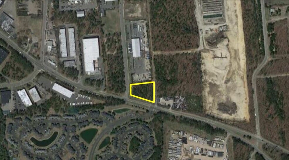 Horseblock Rd, Yaphank, NY à vendre - Aérien – Image 3 sur 5