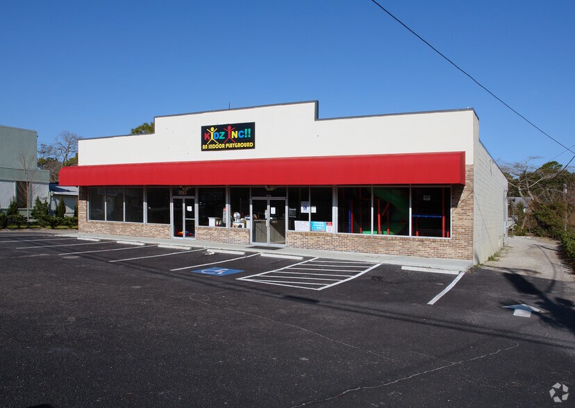 6303 N Kings Hwy, Myrtle Beach, SC à louer - Photo de l’immeuble – Image 3 sur 4