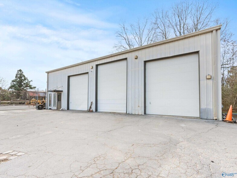 540 S Brindlee Mountain Pky, Arab, AL à vendre - Photo de l’immeuble – Image 3 sur 16