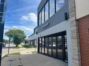 6112 N Lincoln Ave, Chicago, IL à louer Photo intérieure– Image 2 sur 13