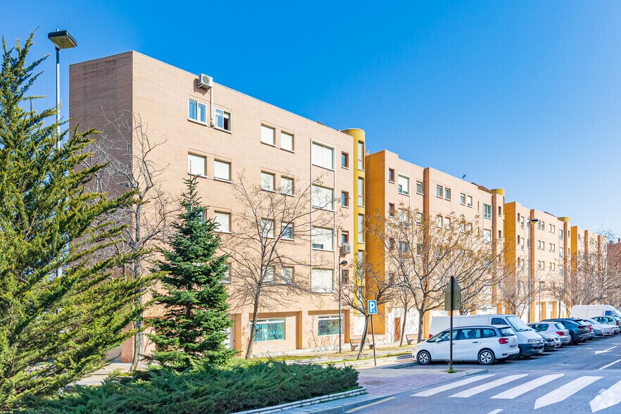 Calle Estocolmo, 122, Alcorcón, Madrid à louer - Photo de l’immeuble – Image 3 sur 4