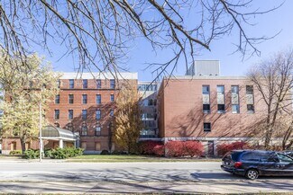 Plus de détails pour 239 S Cherry St, Galesburg, IL - Santé à vendre