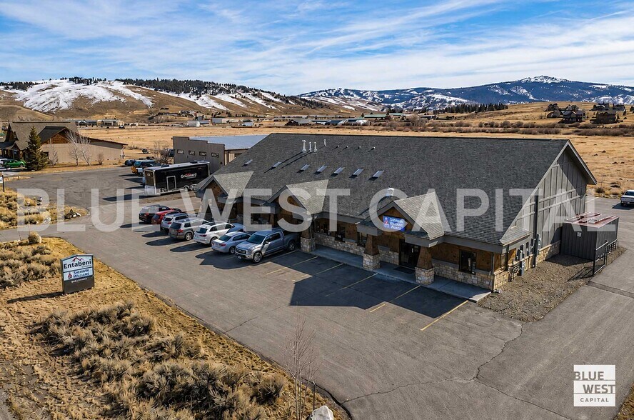 21 Ten Mile Dr, Granby, CO à vendre - Photo de l’immeuble – Image 2 sur 5