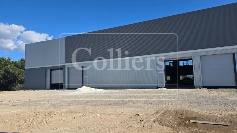 Industriel/Logistique dans Marignane à vendre - Photo de l’immeuble – Image 2 sur 7