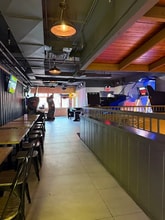 5-14 51st Ave, Long Island City, NY à louer Photo de l’immeuble– Image 2 sur 5