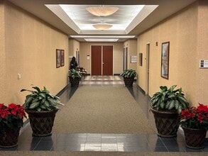 1860 Town Center Dr, Reston, VA à louer Photo intérieure– Image 2 sur 8