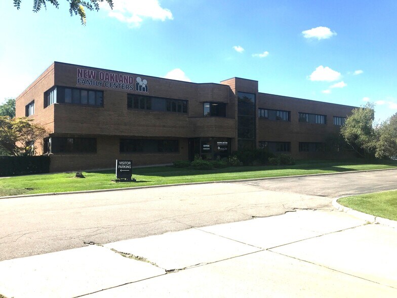 13305-13309 Reeck Rd S, Southgate, MI à louer - Photo de l’immeuble – Image 1 sur 8