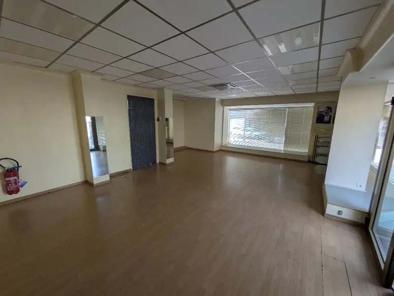 Local commercial dans Besançon à vendre - Photo intérieure – Image 2 sur 7
