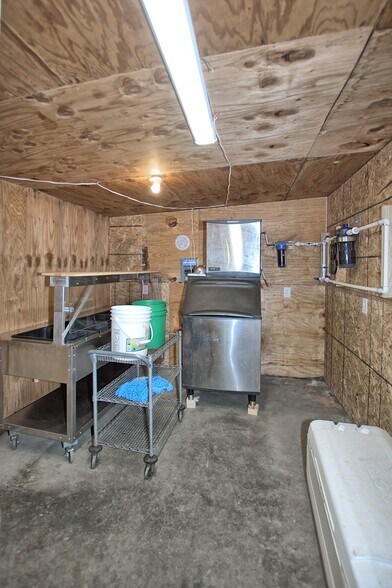 9848 State Highway 87 S, Hemphill, TX à vendre - Photo intérieure – Image 3 sur 13