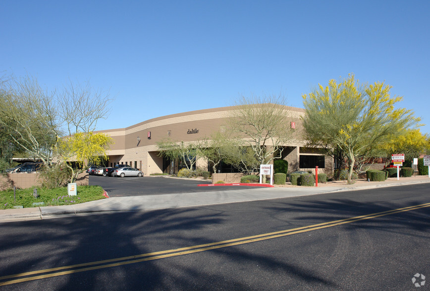 15550 N 84th St, Scottsdale, AZ à louer - Photo de l’immeuble – Image 2 sur 4