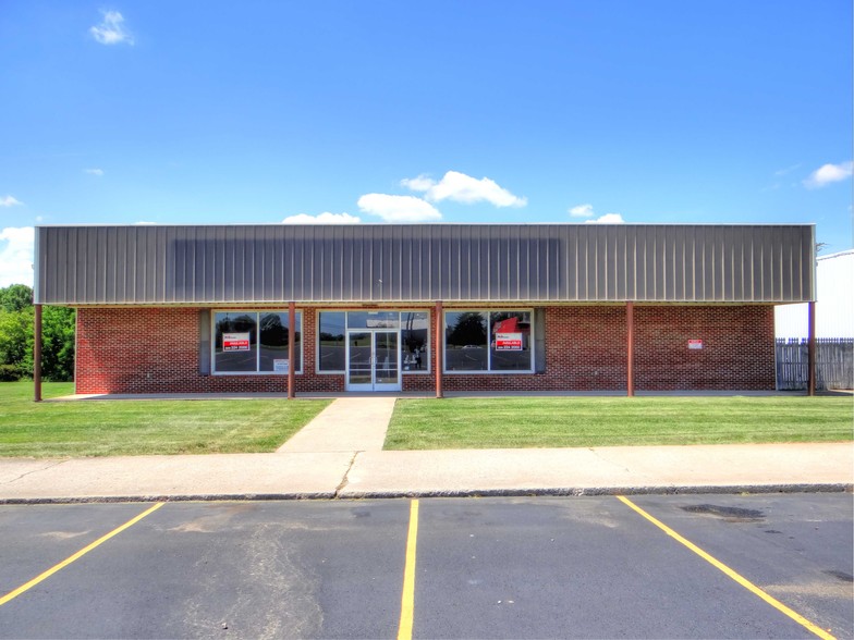 150 Pleasant Retreat Dr, Lancaster, KY à louer - Photo de l’immeuble – Image 3 sur 6