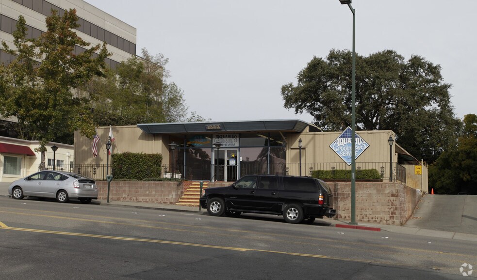 1822 Mt Diablo Blvd, Walnut Creek, CA à vendre - Photo de l’immeuble – Image 3 sur 5