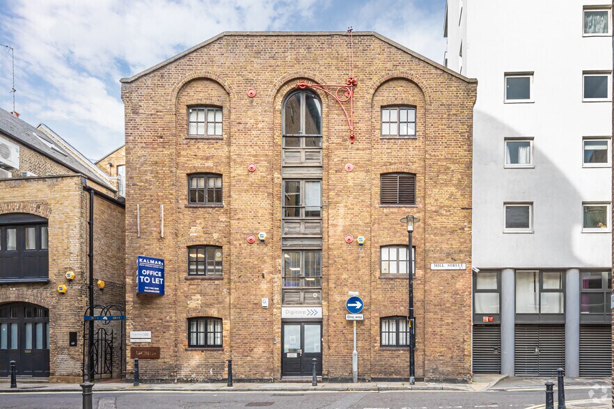 13 Mill St, Londres à louer - Photo principale – Image 2 sur 11