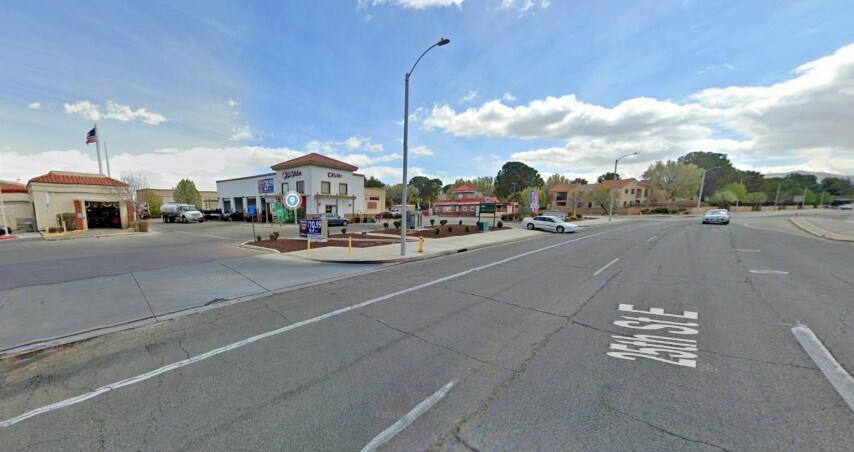 37140 25th St E, Palmdale, CA à vendre - Photo de l’immeuble – Image 3 sur 21