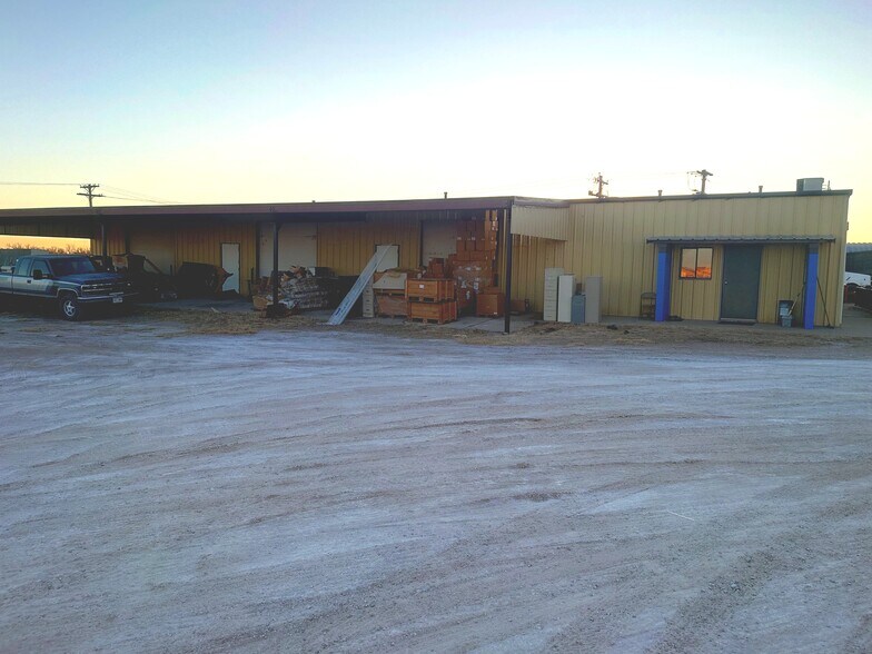 6002 US Highway 50, Lamar, CO à vendre - Photo de l’immeuble – Image 2 sur 8