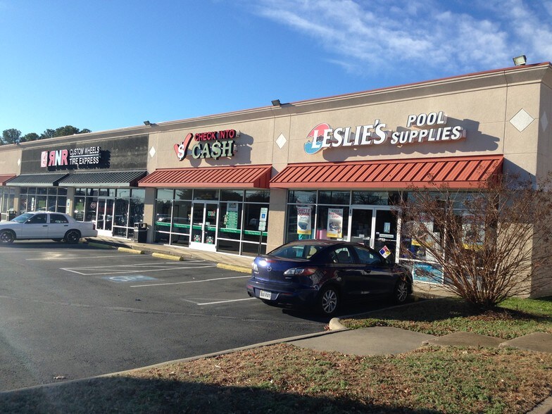 7601 W Broad St, Richmond, VA à louer - Photo de l’immeuble – Image 3 sur 3