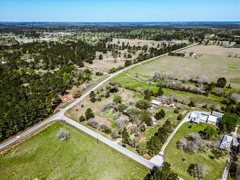 25790 Lakeside Dr, Hockley, TX à vendre - Photo de l’immeuble – Image 2 sur 36