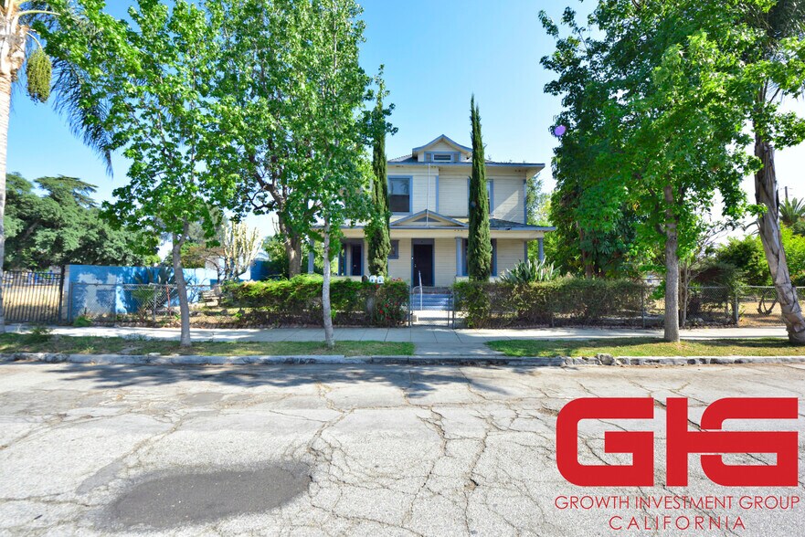 724 W 2nd St, Pomona, CA à vendre - Photo de l’immeuble – Image 2 sur 32