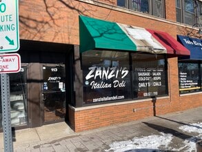 109-119 W 1st St, Elmhurst, IL à louer Photo de l’immeuble– Image 1 sur 4