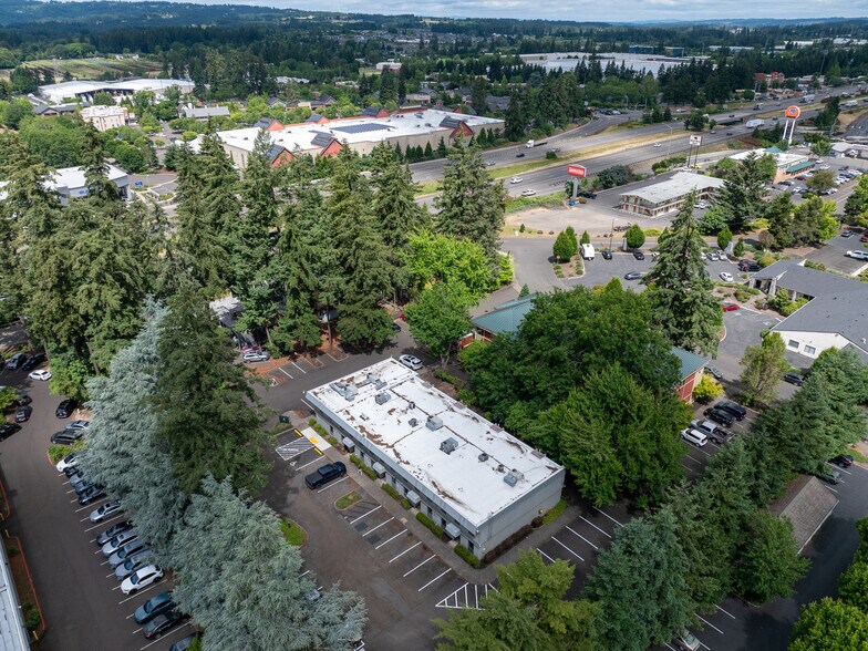 30470 SW Parkway Ave, Wilsonville, OR à louer - Photo de l’immeuble – Image 3 sur 8