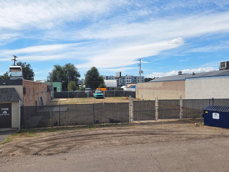 1342-1346 W Cedar Ave, Denver, CO à louer - Photo de l’immeuble – Image 2 sur 3