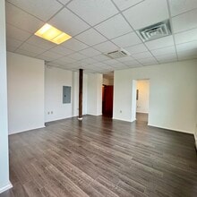 404-406 W 75th St, Kansas City, MO à louer Photo intérieure– Image 2 sur 5