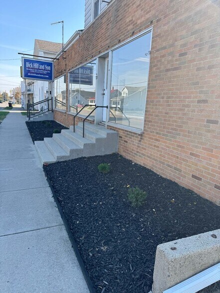 40 W Main St, New Lebanon, OH à vendre - Photo de l’immeuble – Image 2 sur 23