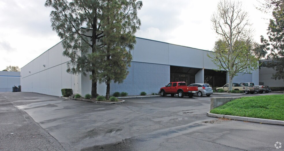 27736-27740 Avenue Hopkins, Valencia, CA à louer - Photo de l’immeuble – Image 3 sur 7