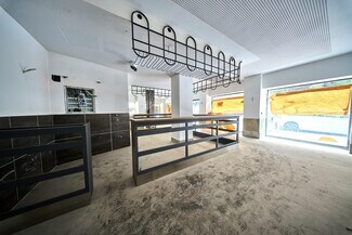 Plus de détails pour Calle Ancha de Gracia, 9-9, Granada - Local commercial à vendre