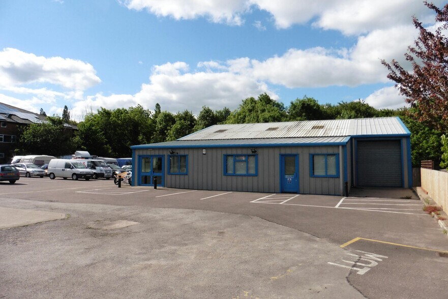 372-374 Harlaxton Rd, Grantham à louer - Photo de l’immeuble – Image 2 sur 15