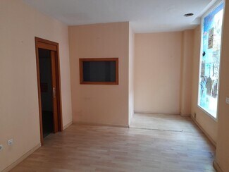 Plus de détails pour Local commercial à vendre