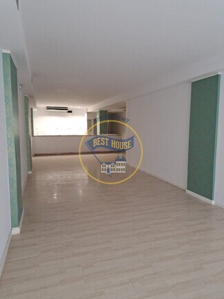 Plus de détails pour Local commercial à louer