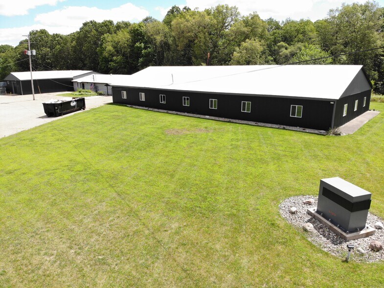 6190 N Riverview Dr, Kalamazoo, MI à vendre - Photo de l’immeuble – Image 2 sur 42