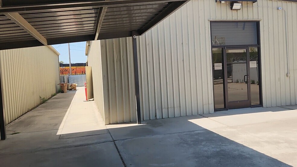 1125 Sumner St, Bakersfield, CA à vendre - Vidéo sur l’annonce professionnelle – Image 3 sur 11
